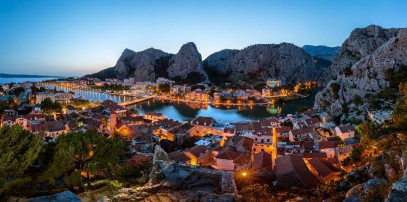 Mini Stone House Villa Omiš Buitenkant foto