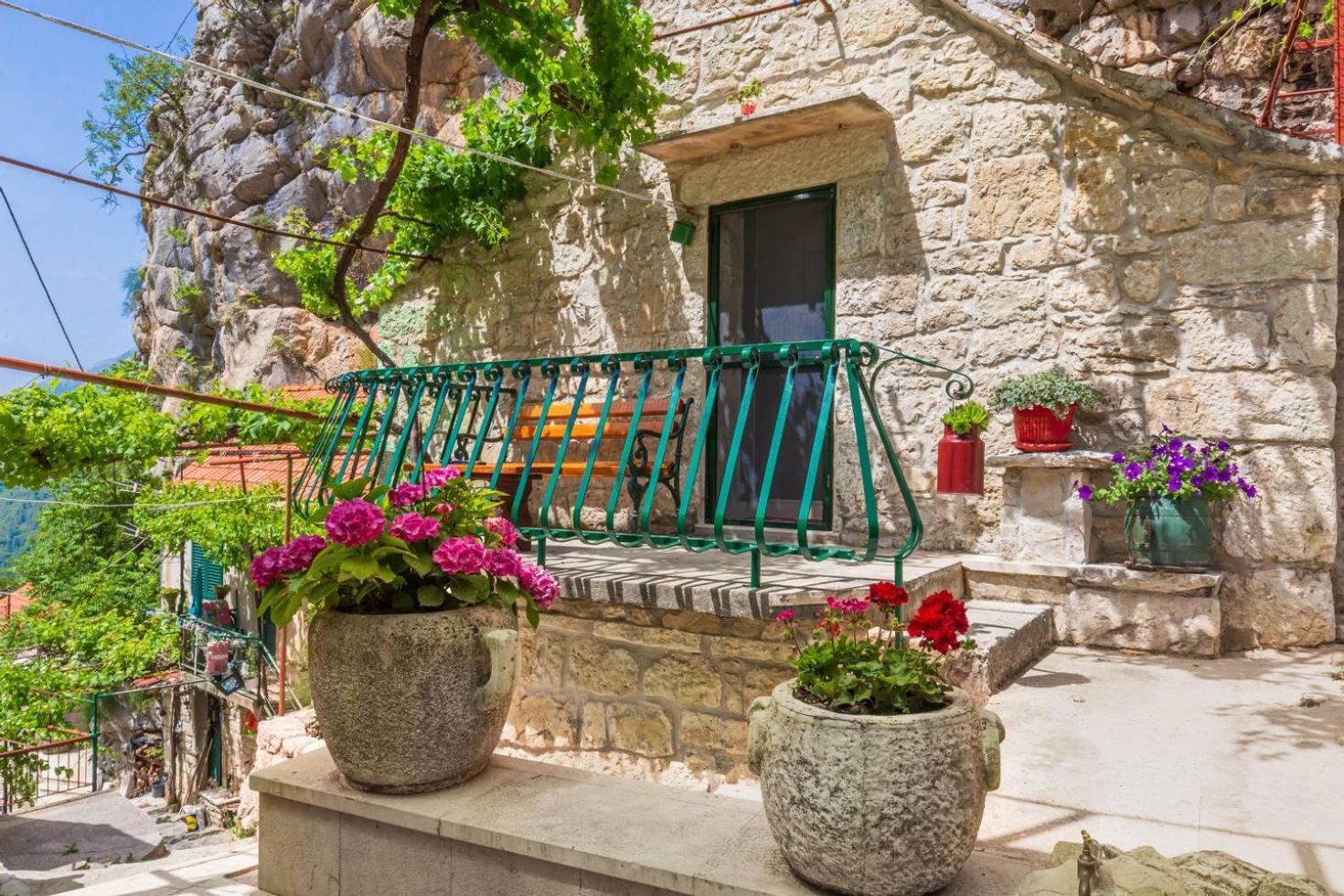 Mini Stone House Villa Omiš Buitenkant foto